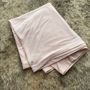 Lululemon infinity scarf